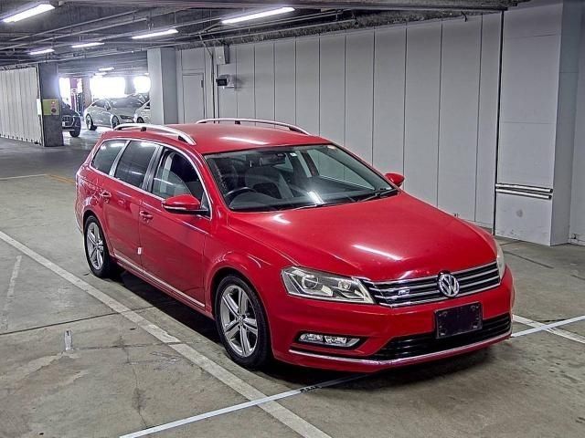 142 Volkswagen Passat variant 3CCAX 2014 г. (ZIP Osaka)